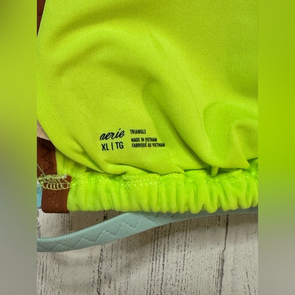 Aerie triangle bikini top, Size XL - Picture 2 of 3